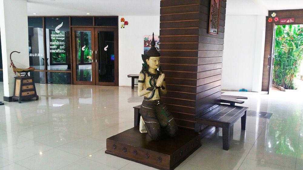 Nana Buri Hotel Chumphon Bagian luar foto
