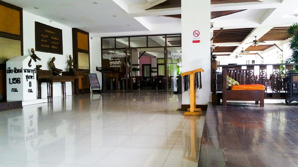 Nana Buri Hotel Chumphon Bagian luar foto